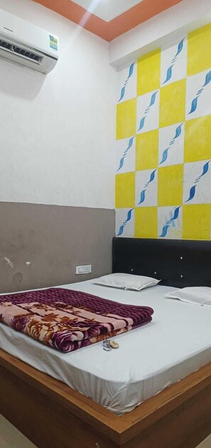 Quarto luxo | Camas extras/dobráveis, Wi-Fi de cortesia, roupa de cama