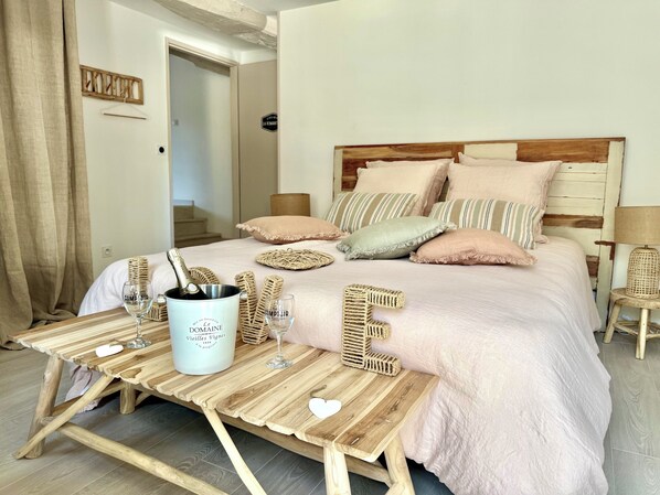 3 bedrooms, in-room safe, iron/ironing board, free WiFi