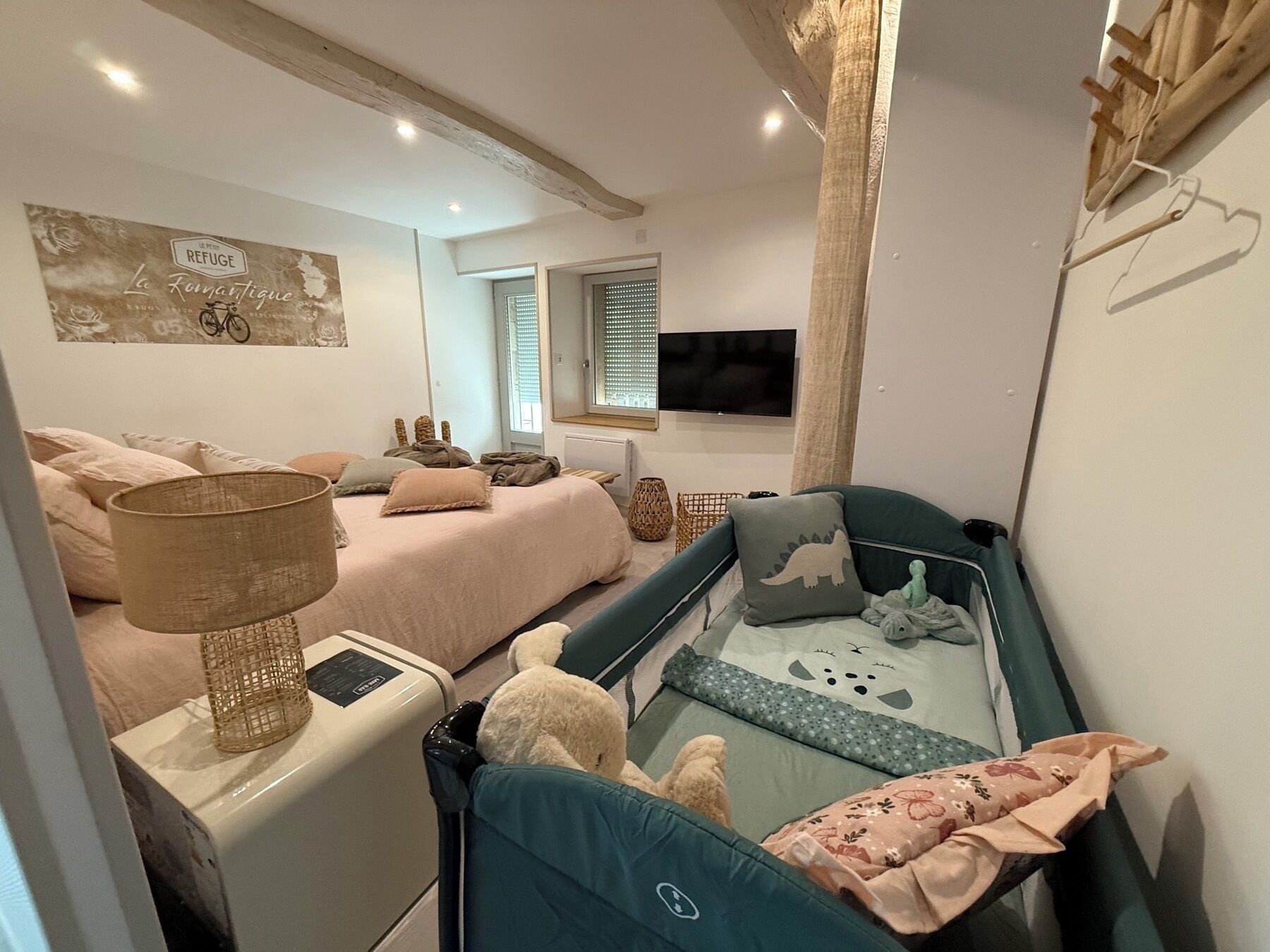 3 soveværelser, pengeskab på værelset, strygejern/strygebræt