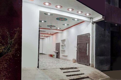 Fabhotel Ramendra Palace