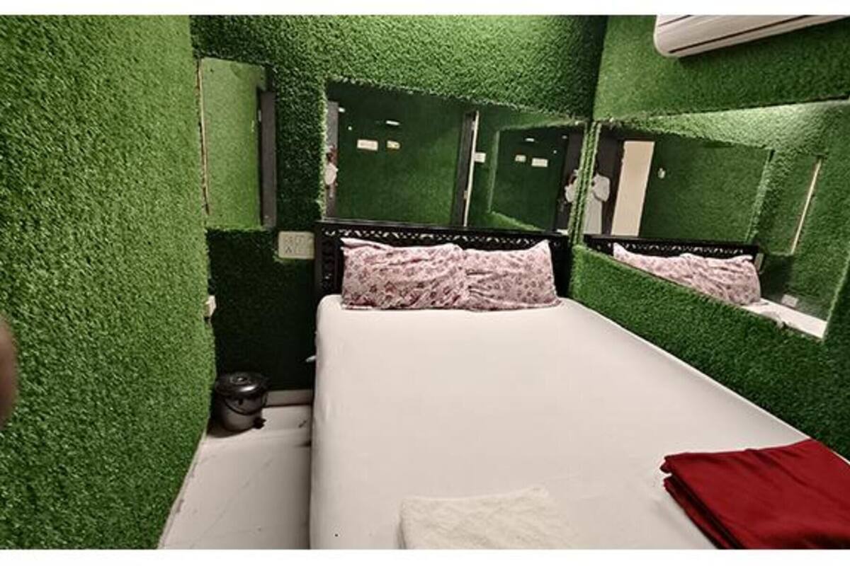 Deluxe Room | Egyptian cotton sheets, premium bedding, in-room safe, free WiFi