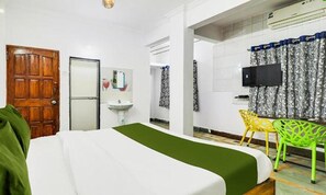 Deluxe Room | Egyptian cotton sheets, premium bedding, in-room safe, free WiFi