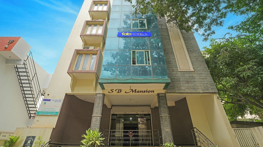 Fabhotel Delight Suite Service Apartments