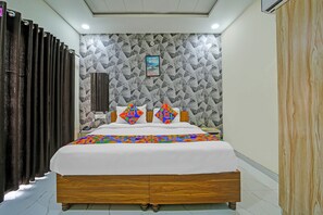 Executive Room | Egyptian cotton sheets, premium bedding, in-room safe, free WiFi
