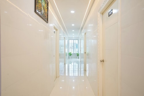 Fabhotel Sree Laveeza