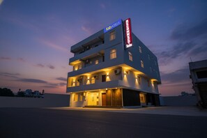 Exterior - Hotel HSP Suites - Near IGI Airport - New Delhi (New Delhi)