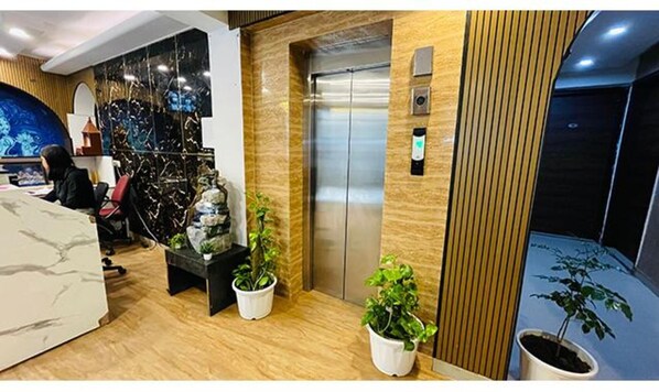 Elevator