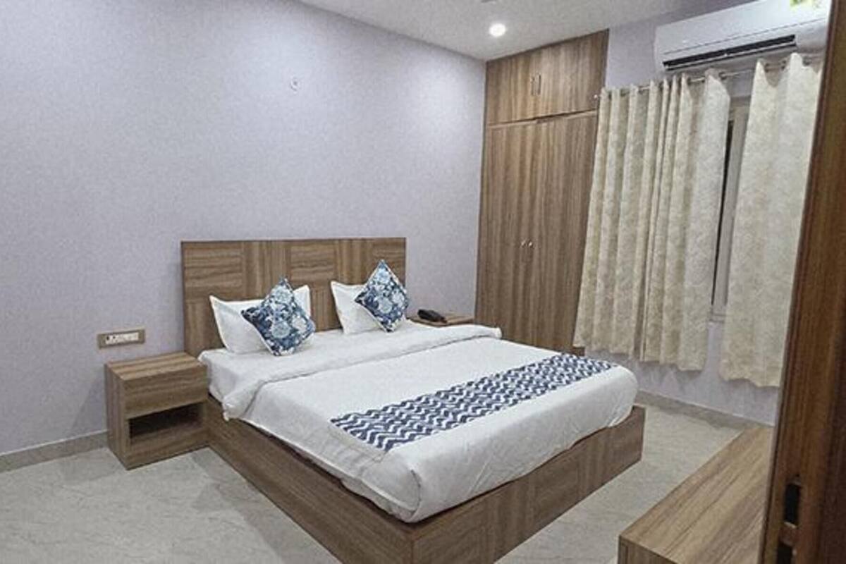 Deluxe Room | Egyptian cotton sheets, premium bedding, in-room safe, free WiFi