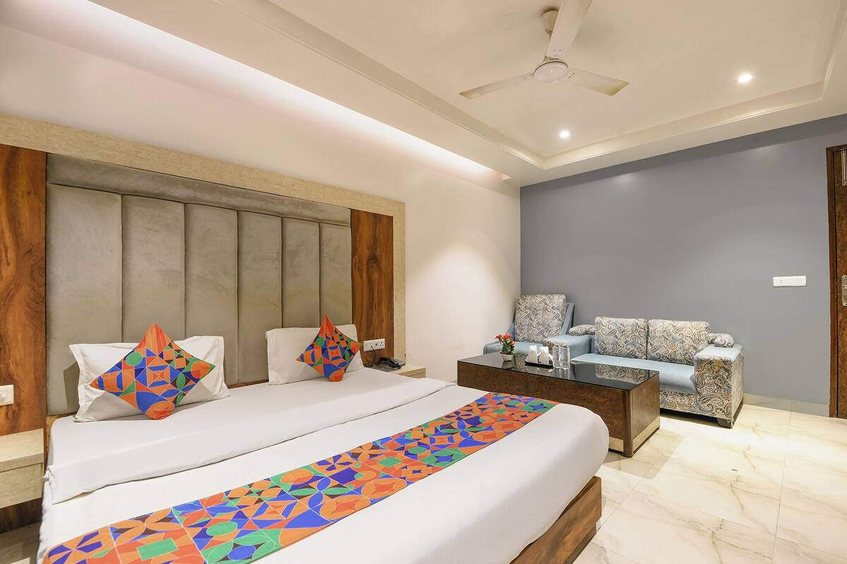 Deluxe Room | Egyptian cotton sheets, premium bedding, free WiFi, bed sheets