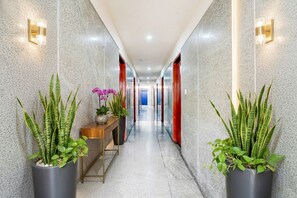 Lobby - Fabhotel Nar Comforts (Bengaluru)