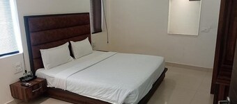 Fabhotel Classic Comfort