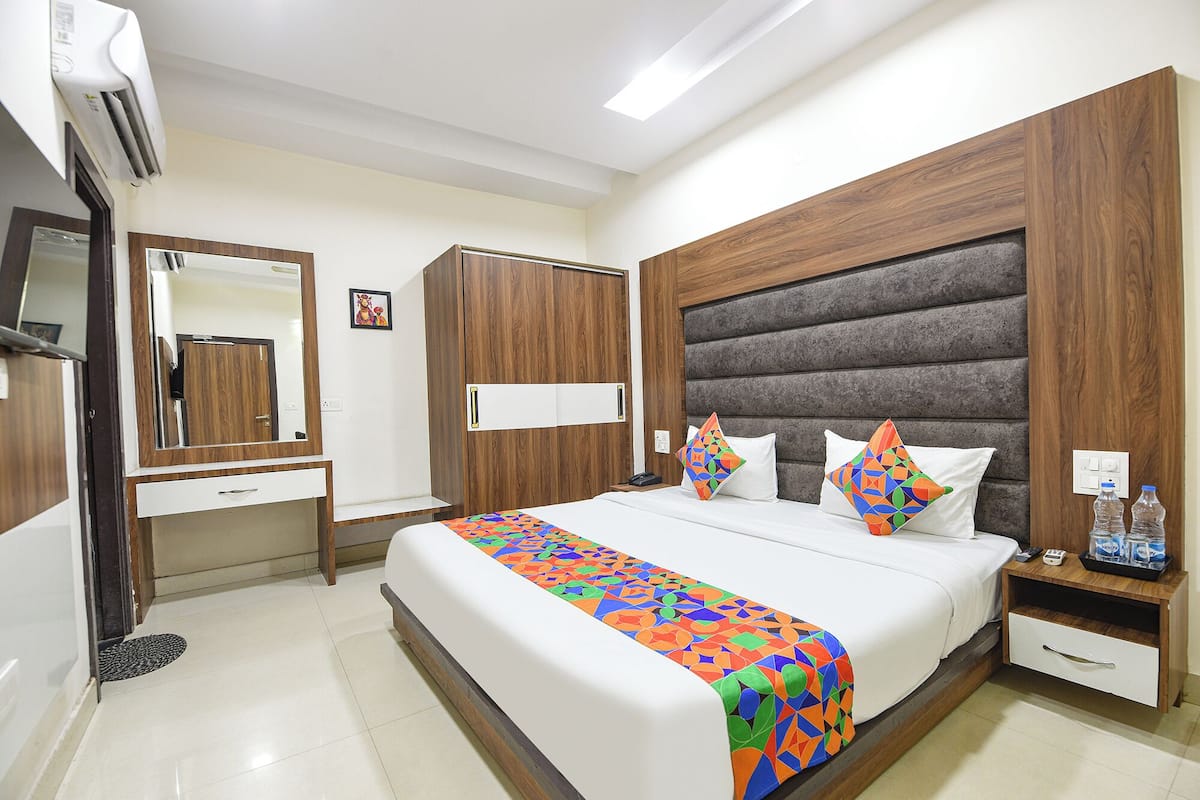 Premium Room | Egyptian cotton sheets, premium bedding, in-room safe, free WiFi