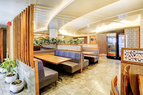 Fabhotel Ratna Regency