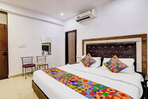 Deluxe Room | Egyptian cotton sheets, premium bedding, in-room safe, free WiFi