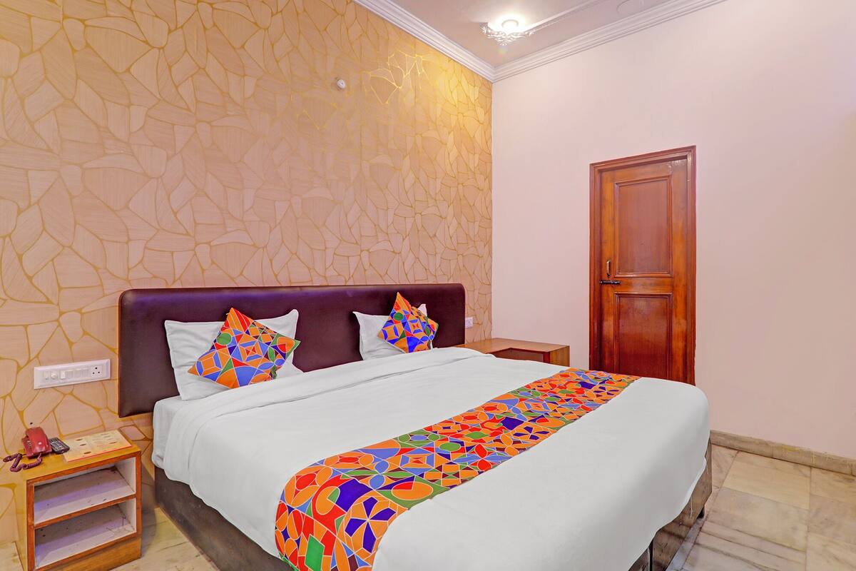 Deluxe Room | Egyptian cotton sheets, premium bedding, in-room safe, free WiFi