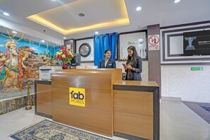 Reception - Fabhotel Aman (Patna)