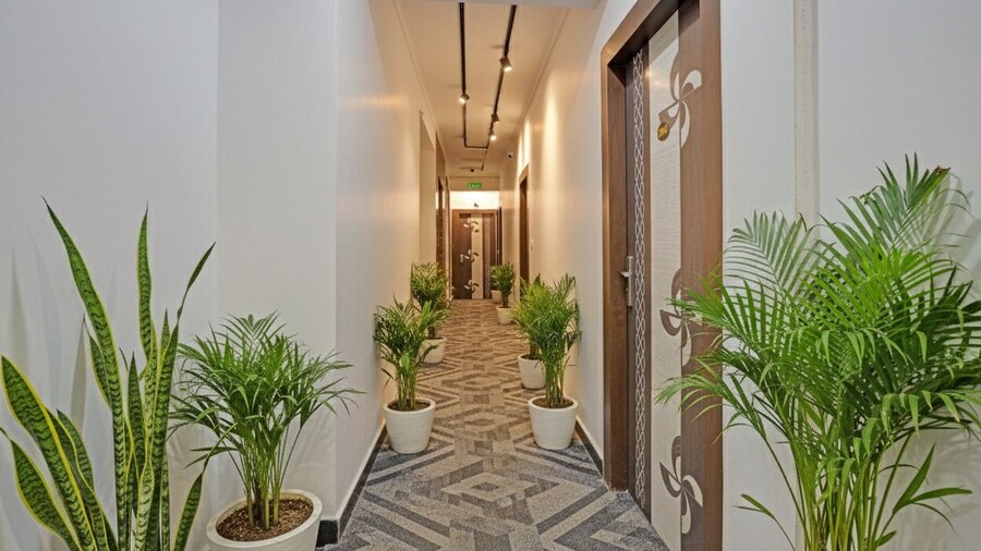 Fabhotel Aman