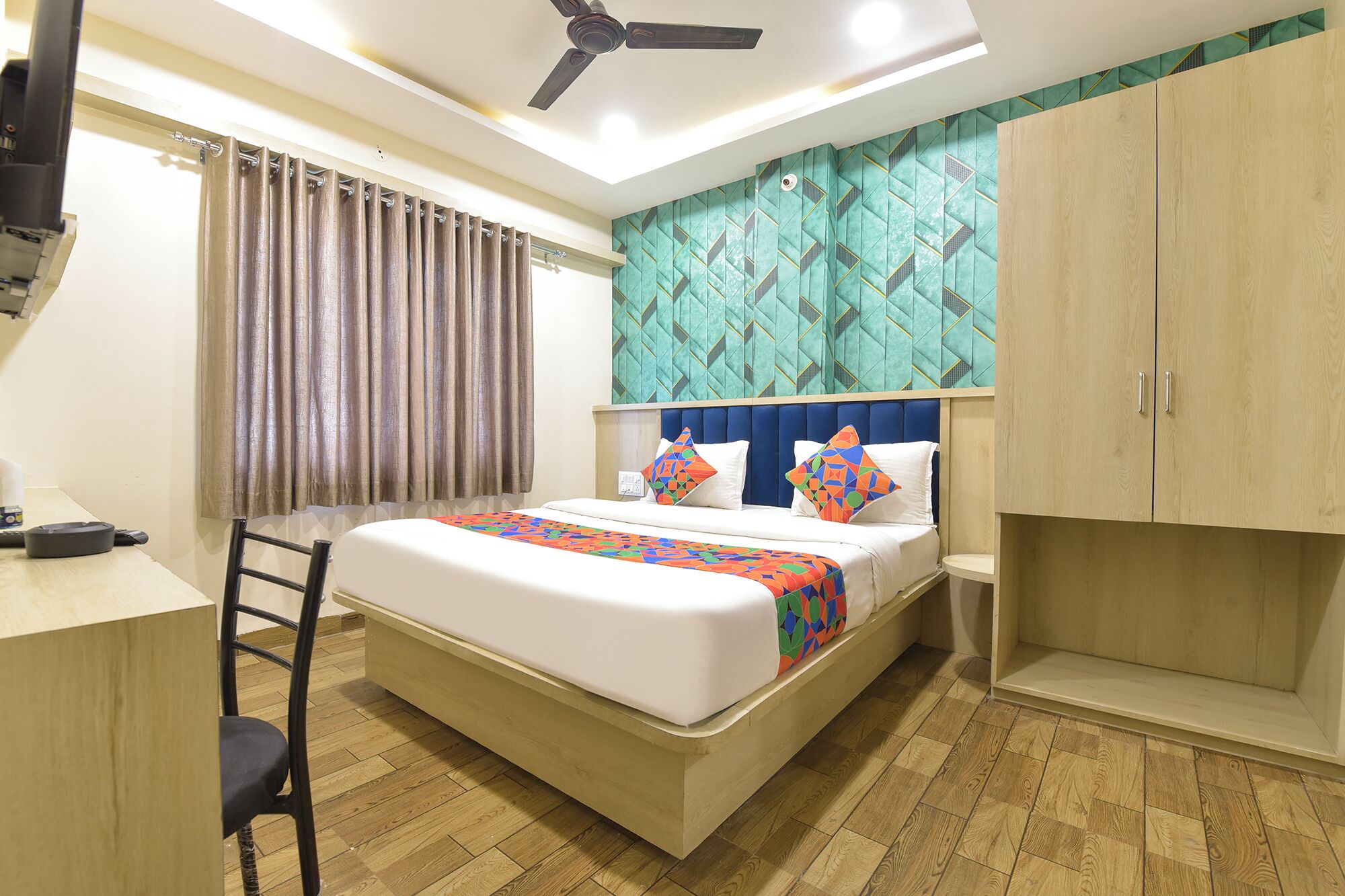 埃及棉床单、高档床上用品、客房内保险箱、免费 WiFi