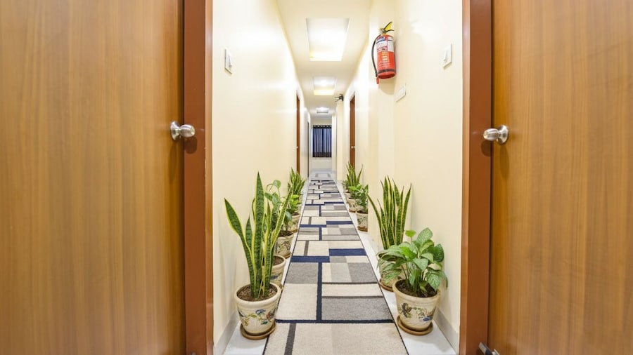 Fabhotel Bhavna Palace