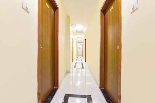 Fabhotel Bhavna Palace