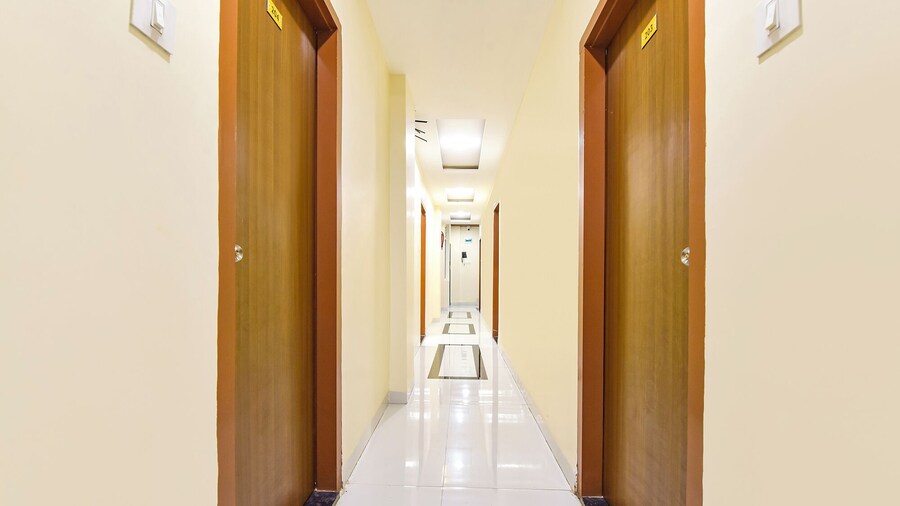 Fabhotel Bhavna Palace