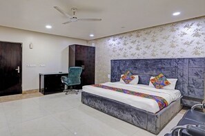 Familiekamer | Lakens van Egyptisch katoen, luxe beddengoed, een kluis op de kamer