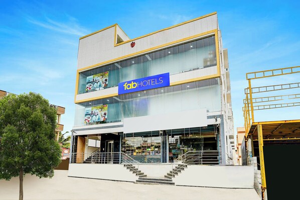 Exterior - Fabhotel Ar Daffodil Inn (Bangalore)