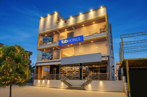 Exterior - Fabhotel Ar Daffodil Inn (Bangalore)