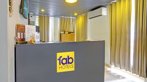 Quầy tiếp tân