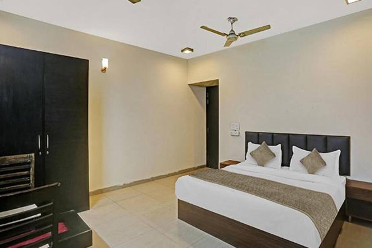 Deluxe Room | Egyptian cotton sheets, premium bedding, in-room safe, free WiFi