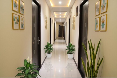 Fabhotel White Ridge Lb Nagar