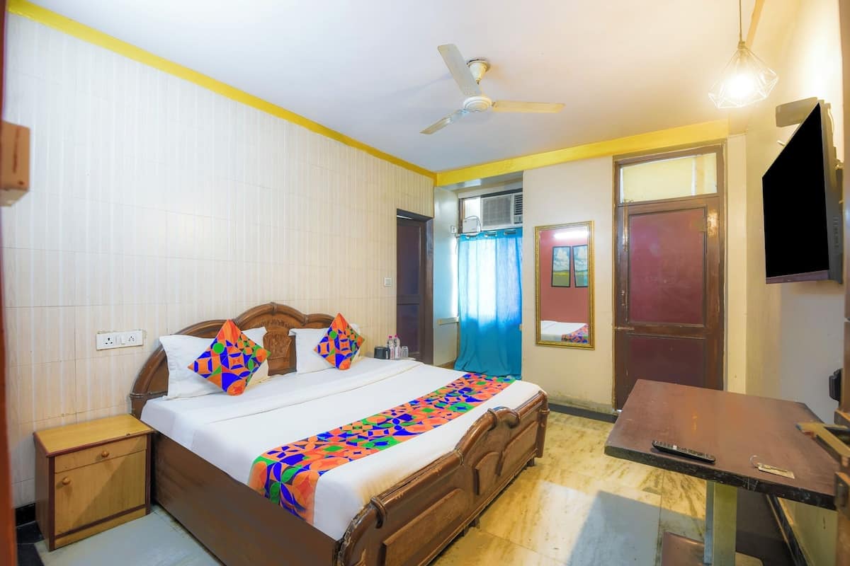 Deluxe Room | Egyptian cotton sheets, premium bedding, in-room safe, free WiFi