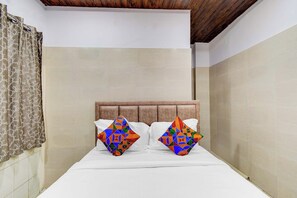 Deluxe Room | Egyptian cotton sheets, premium bedding, in-room safe, free WiFi