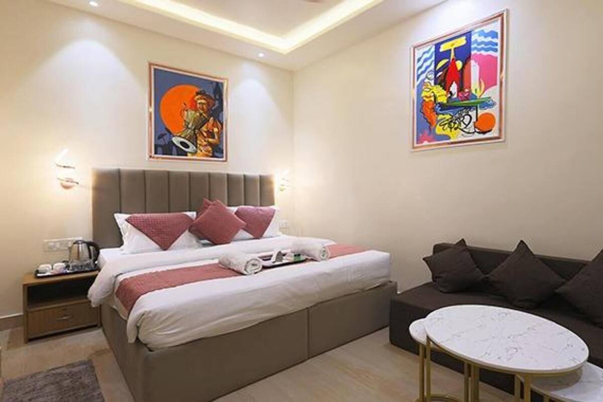 Deluxe Room | Egyptian cotton sheets, premium bedding, in-room safe, free WiFi