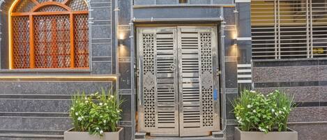 EntrĂ©e de lâhĂ©bergement