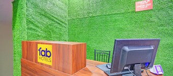 Fabhotel Cube