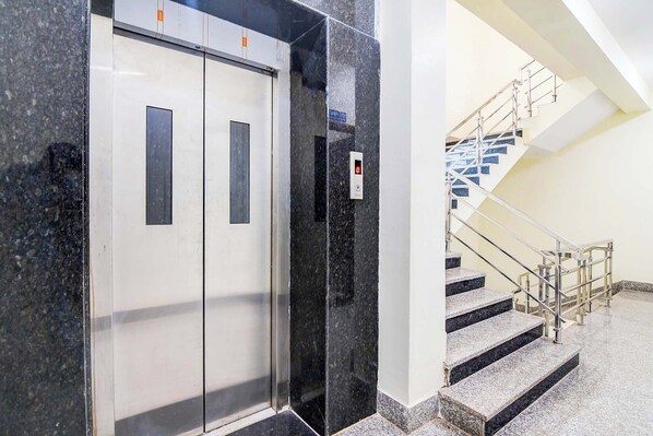 Lift - Fabhotel Urban Classy (Bhubaneshwar)