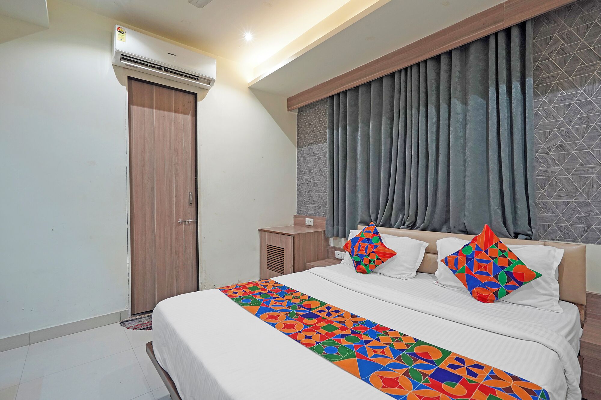 Habitación Deluxe | Sábanas de algodón egipcio, ropa de cama de alta calidad, caja fuerte