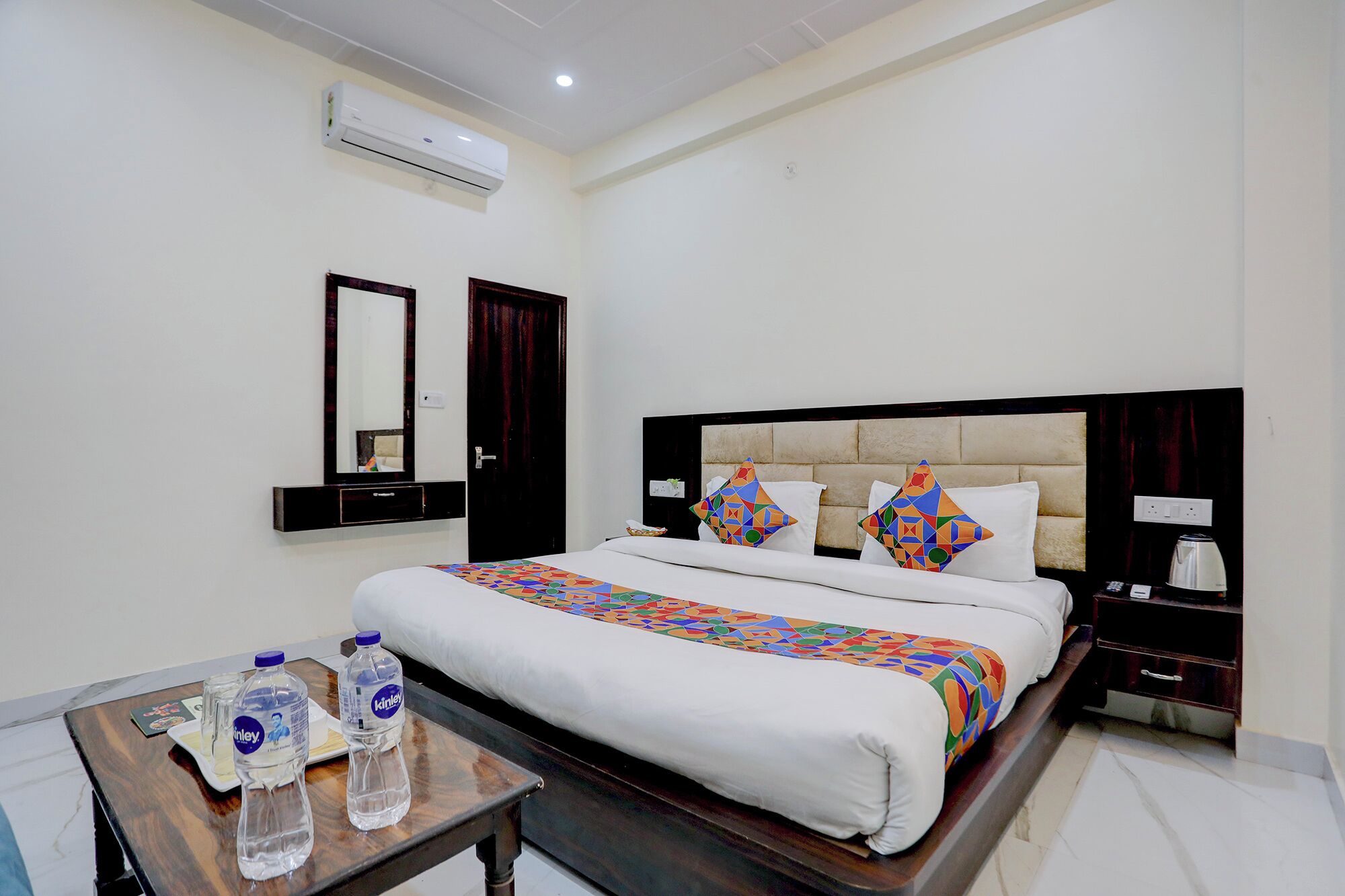 Habitación Deluxe | Sábanas de algodón egipcio, ropa de cama de alta calidad, caja fuerte