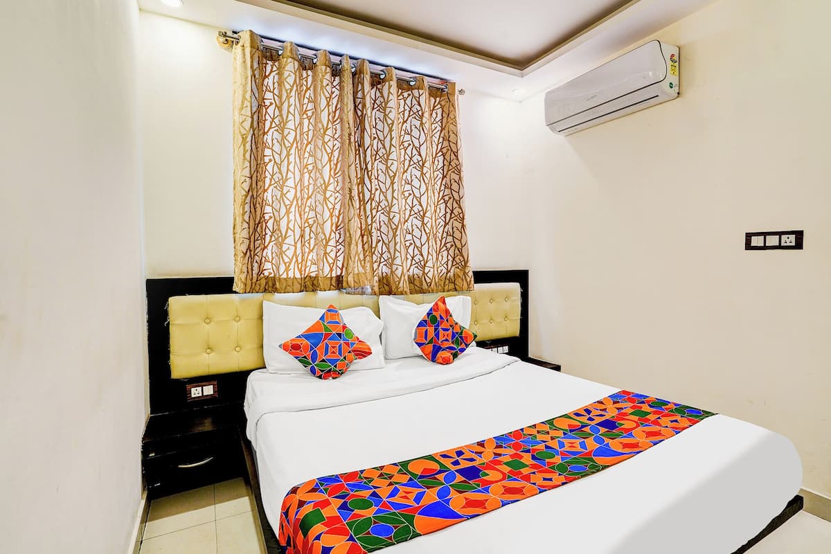 Deluxe Room | Egyptian cotton sheets, premium bedding, in-room safe, free WiFi