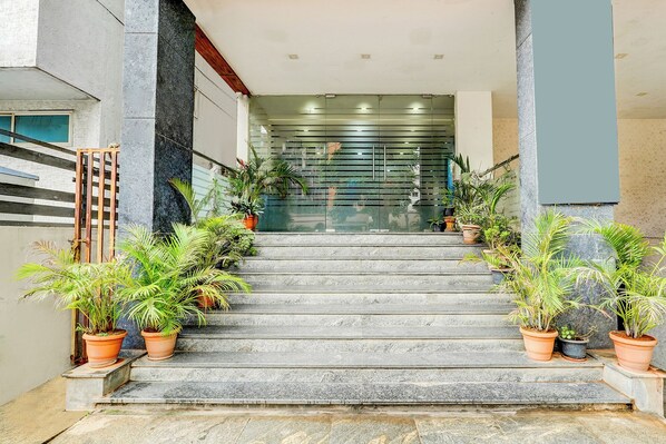 Entrada al alojamiento