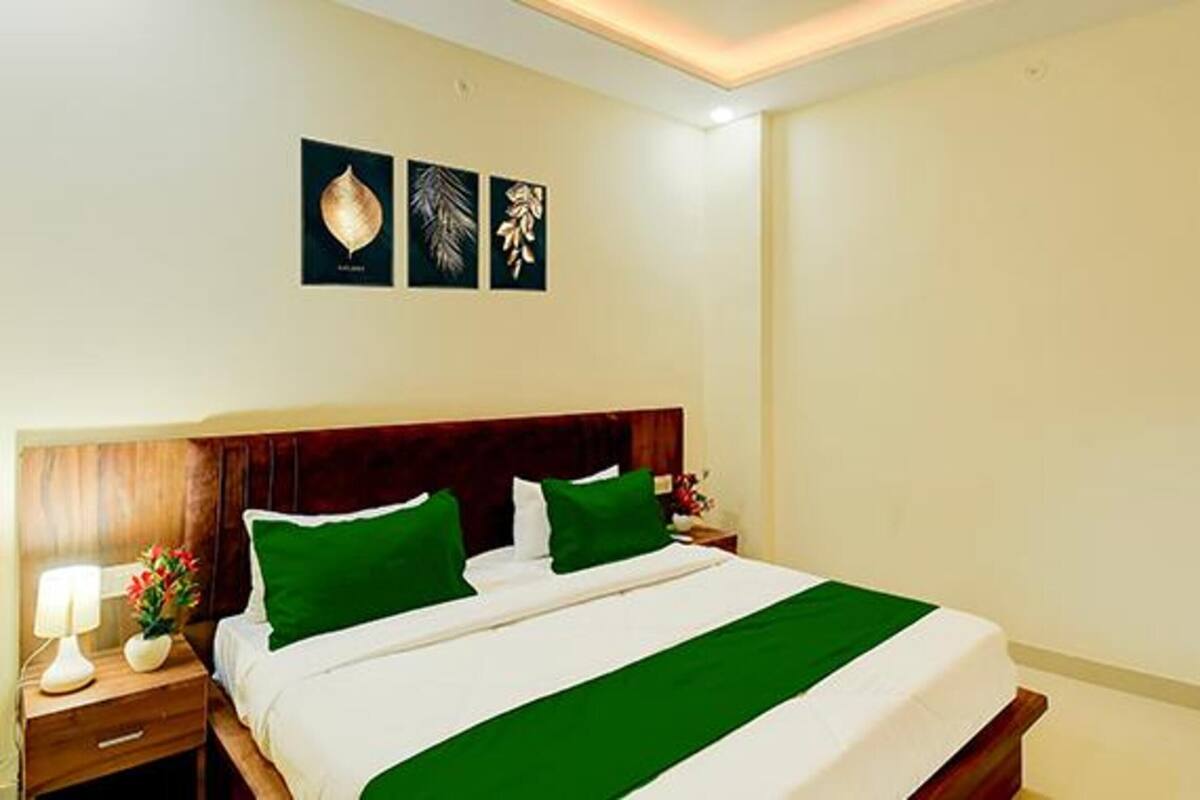 Deluxe Room | Egyptian cotton sheets, premium bedding, in-room safe, free WiFi
