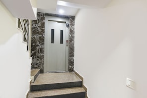 Elevator