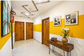 Lobby - Fabhotel The Vegas (New Delhi)