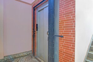 Elevator