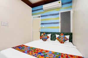 Deluxe kamer | Lakens van Egyptisch katoen, luxe beddengoed, een kluis op de kamer