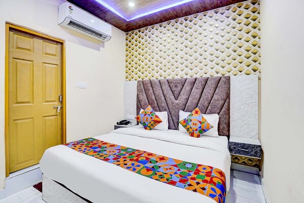 Premium Room | Egyptian cotton sheets, premium bedding, in-room safe, free WiFi