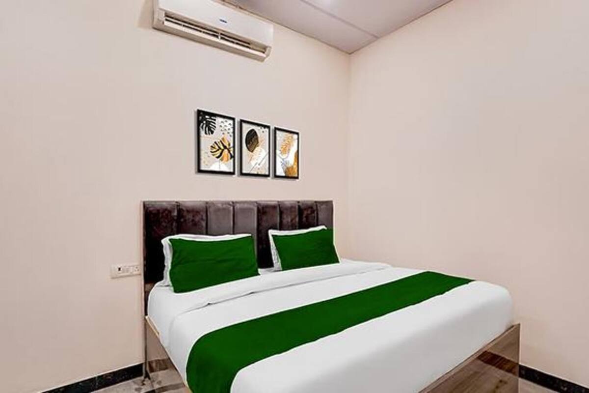 Deluxe Room | Egyptian cotton sheets, premium bedding, in-room safe, free WiFi