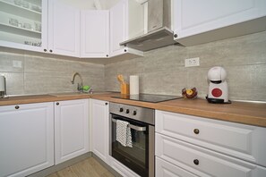 Apartment | Private kitchen