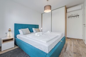 مكواة/لوح كي وأسرّة أطفال/رضّع وواي فاي مجانًا وملاءات أسرّة